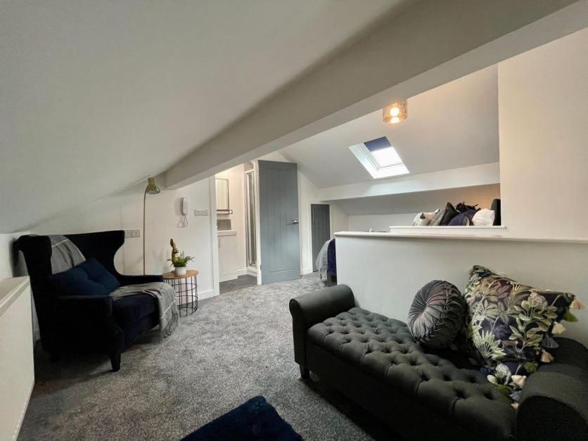 Boutique 5 Bed Home On Birdwell Road - Free Parking Sheffield Exterior foto