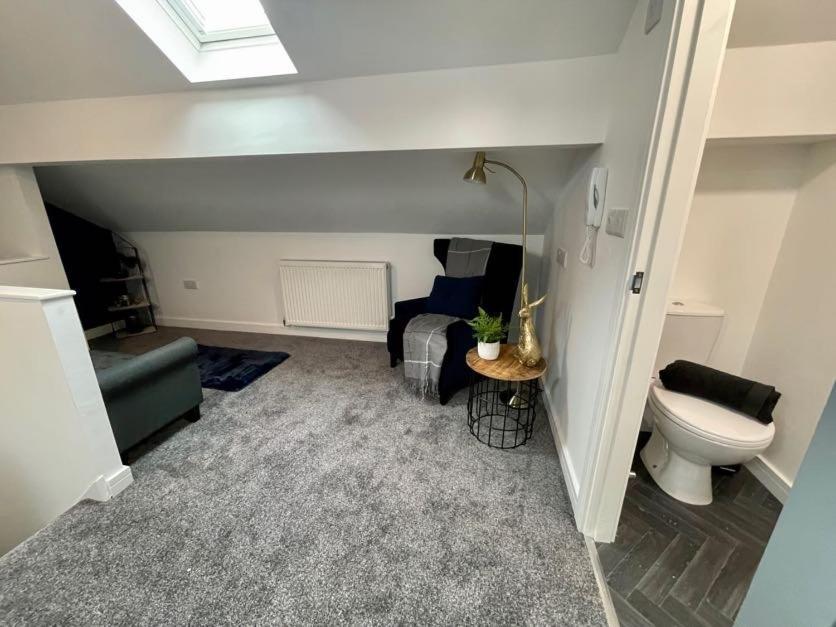 Boutique 5 Bed Home On Birdwell Road - Free Parking Sheffield Exterior foto